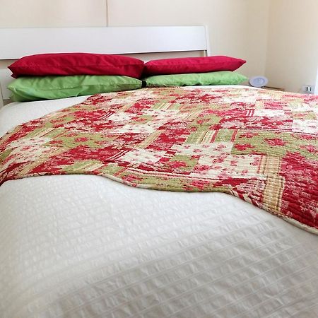 Floridiana - Bh3 Apartment เนเปิลส์ ห้อง รูปภาพ